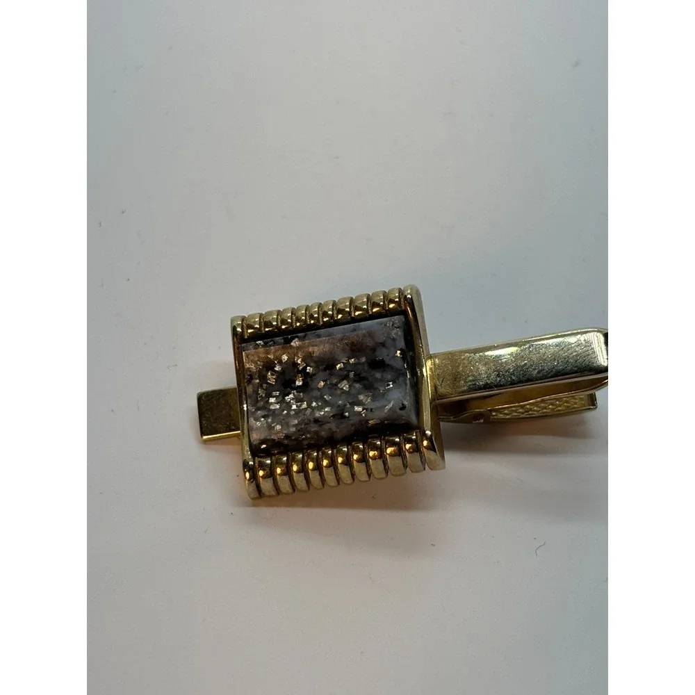 Tie Pin Vintage Lucite Blue‎ With Sparkly Glitter So Incredibly Extra